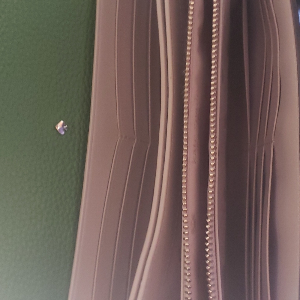KATE SPADE ♠️ NEW YORK LINK LEATHER CROSSBODY BAG 💚 ( GREEN ) ..... - Picture 8 of 16